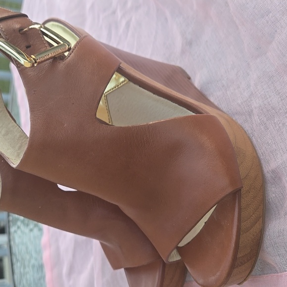 Michael Kors Sandals - Picture 5 of 10